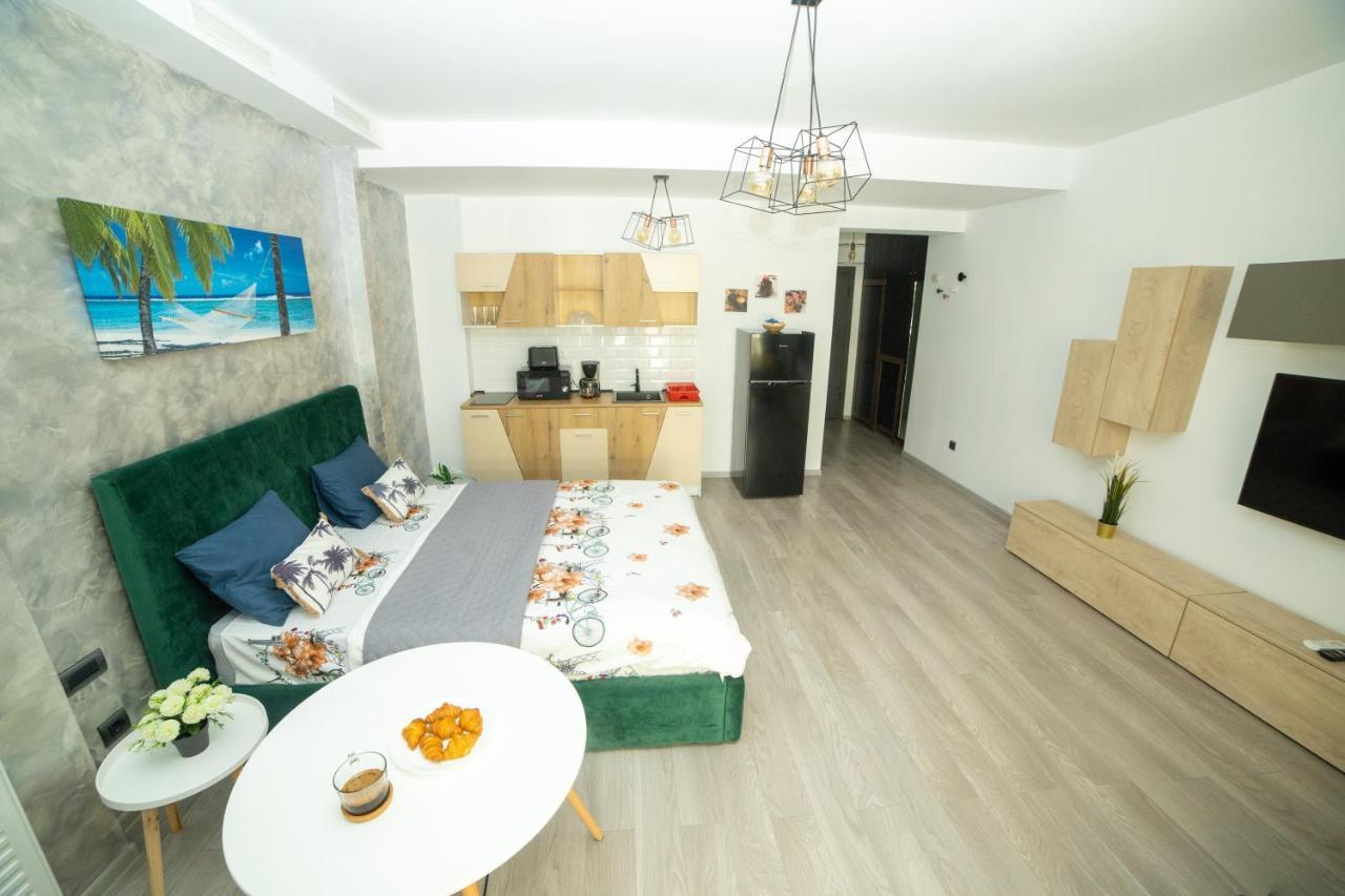Studio 60 By The Beach Mamaia, Free Parking Casa Del Mar Bagian luar foto