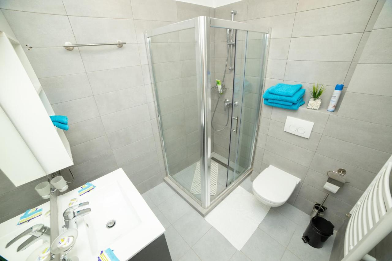 Studio 60 By The Beach Mamaia, Free Parking Casa Del Mar Bagian luar foto