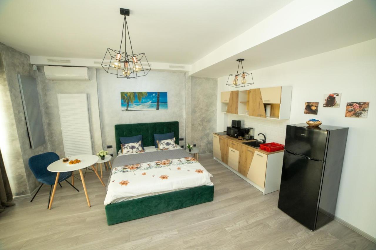 Studio 60 By The Beach Mamaia, Free Parking Casa Del Mar Bagian luar foto