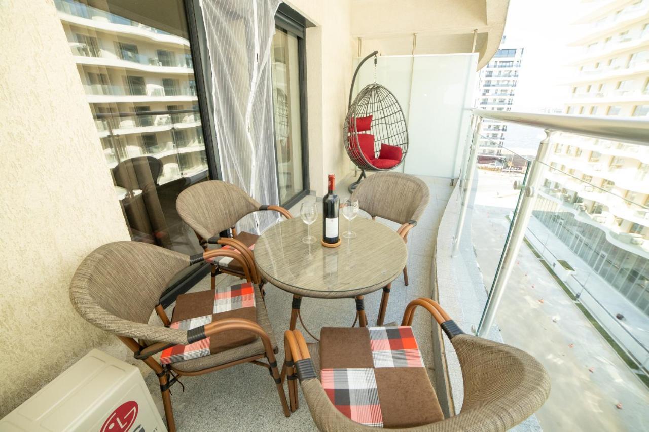 Studio 60 By The Beach Mamaia, Free Parking Casa Del Mar Bagian luar foto
